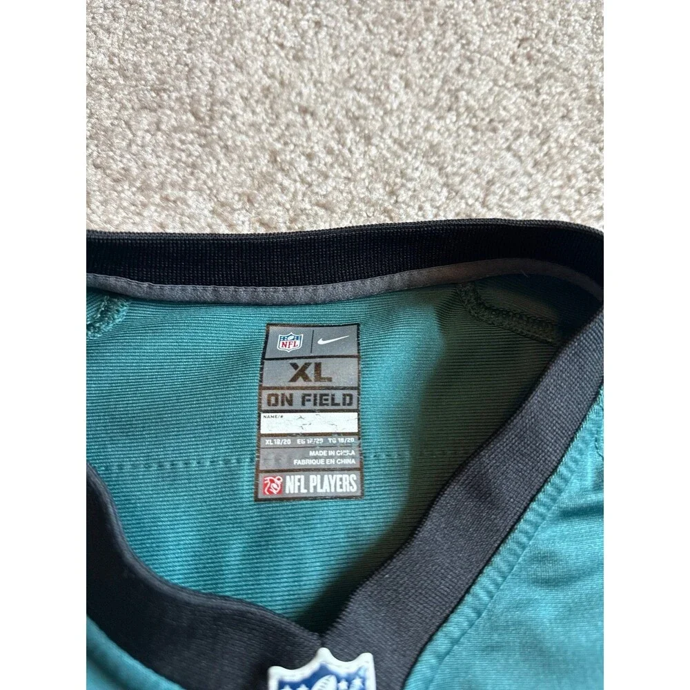 Carson Wentz Philadelphia Eagles Youth Nike NFL Jersey Size XL